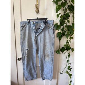 Wrangler 42X 30 blue jeans